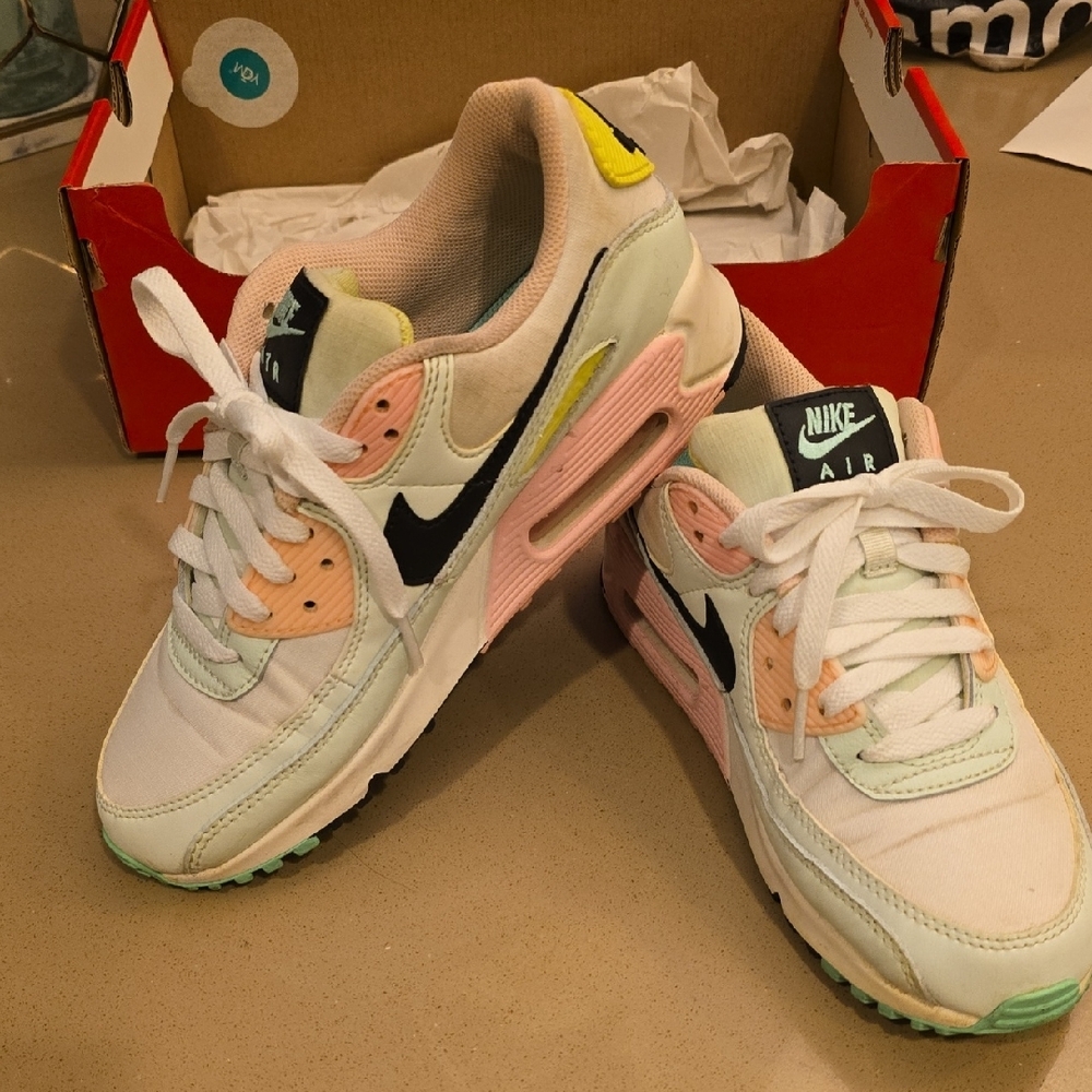 Nike Air Multicolor Sneakers